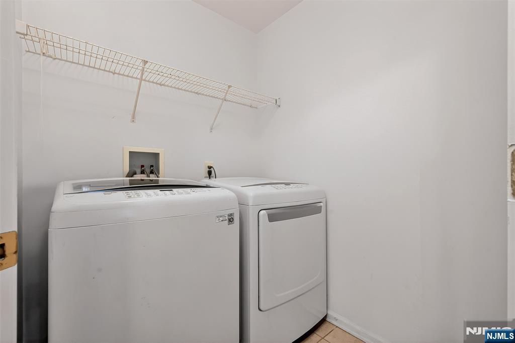 4 Generals Lane Totowa, NJ 07512 - Photo 37 of 46