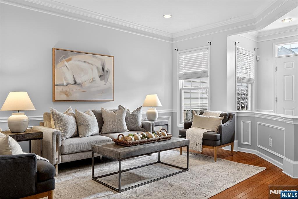 4 Generals Lane Totowa, NJ 07512 - Photo 4 of 46