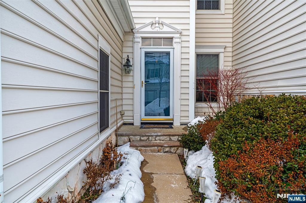 4 Generals Lane Totowa, NJ 07512 - Photo 43 of 46