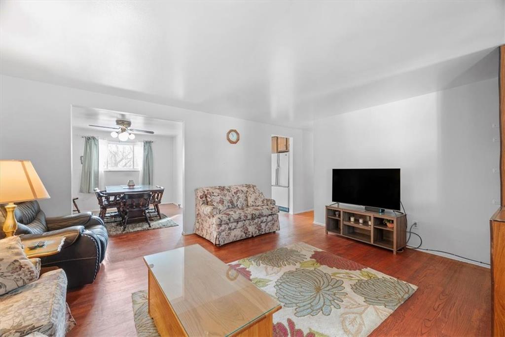 173 William Circle McKees Rocks, PA 15136 - Photo 5 of 23