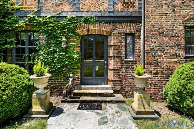 $1,200,000 | 701 Appomattox Street, Hopewell, VA 23860