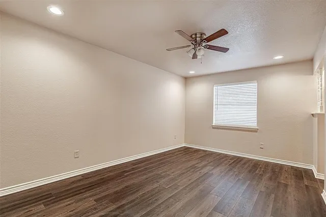 $1,695 | 208 Chevy Chase Drive, Fort Worth, TX 76134