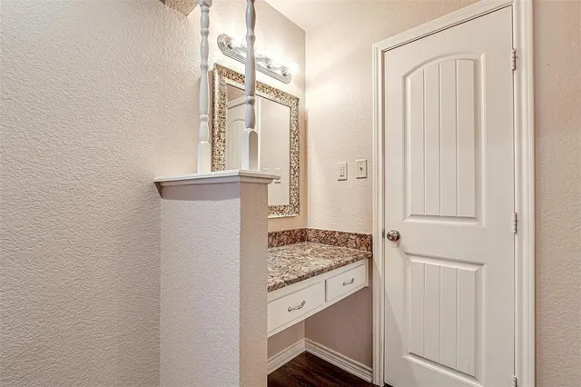 $1,695 | 208 Chevy Chase Drive, Fort Worth, TX 76134