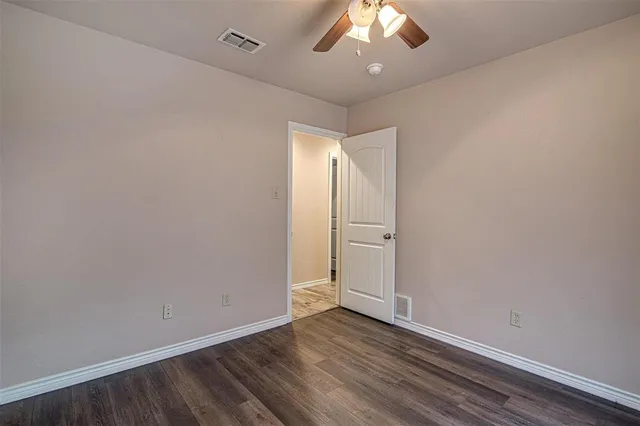 $1,695 | 208 Chevy Chase Drive, Fort Worth, TX 76134