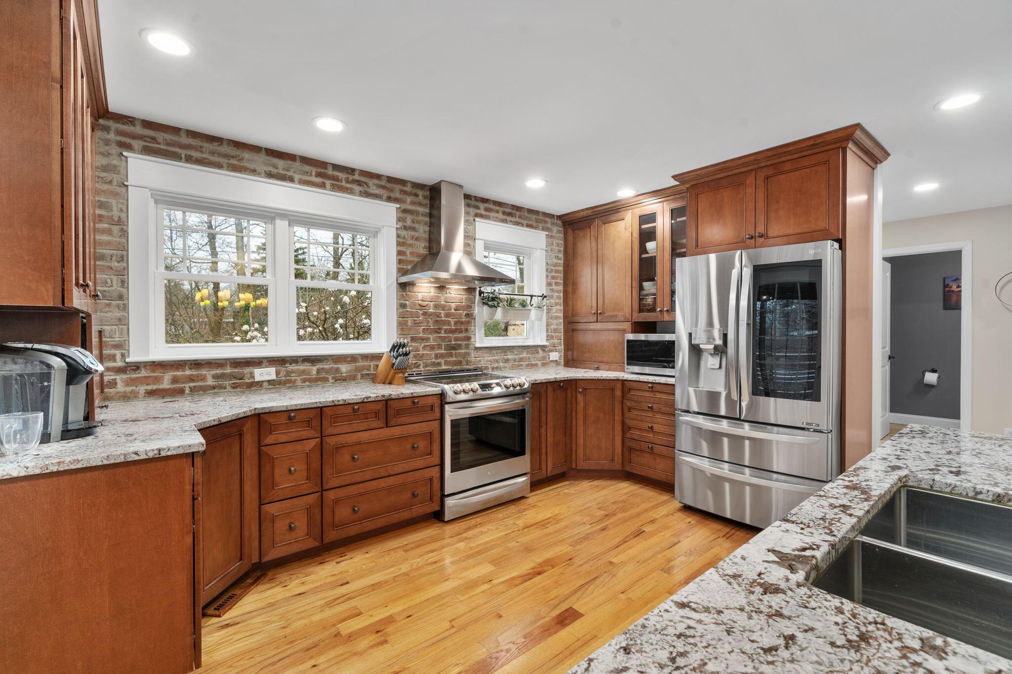 2749 Minerva Lake Road Columbus, OH 43231 - Photo 28 of 100 28-web-or-mls-DSC09164