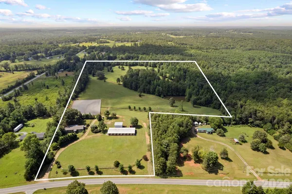 $859,000 | 1896 East Green Creek Drive, Tryon, NC 28782