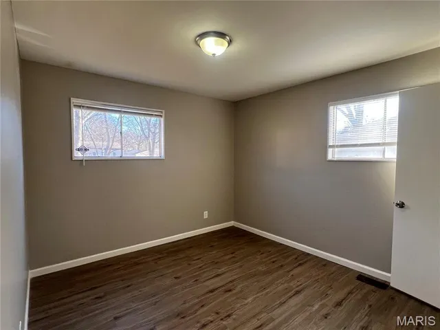 $129,900 | 227 Meadowcrest Drive, St. Louis, MO 63135