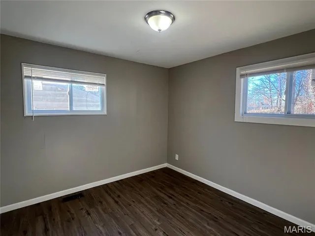 $129,900 | 227 Meadowcrest Drive, St. Louis, MO 63135