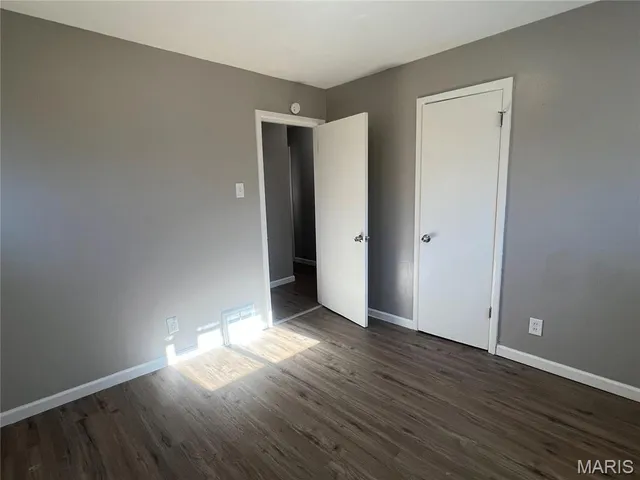 $129,900 | 227 Meadowcrest Drive, St. Louis, MO 63135