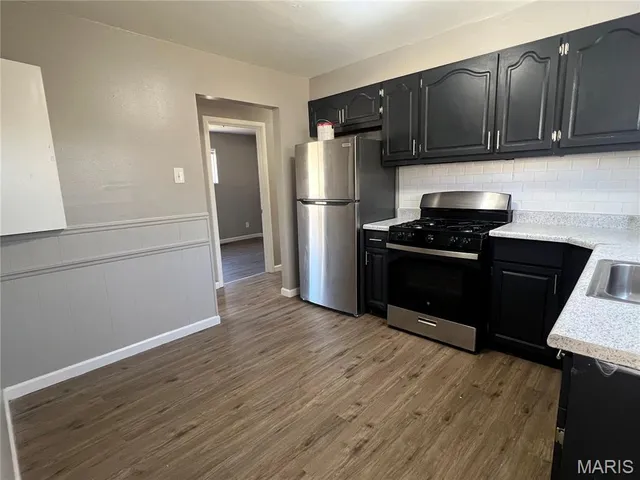 $129,900 | 227 Meadowcrest Drive, St. Louis, MO 63135