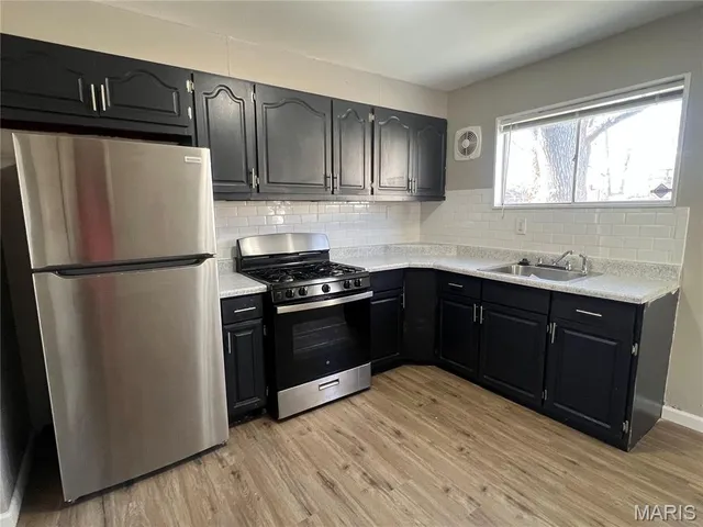 $129,900 | 227 Meadowcrest Drive, St. Louis, MO 63135