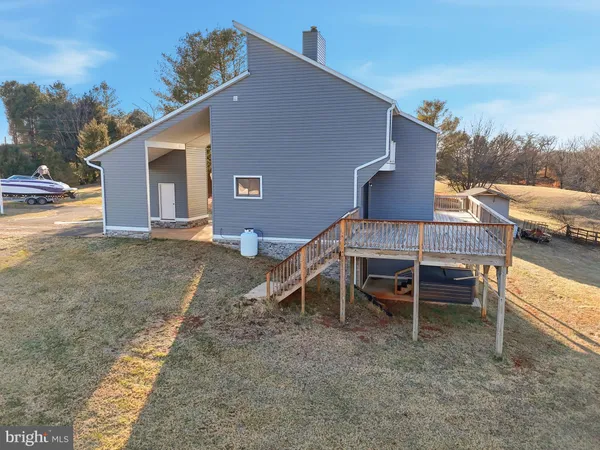 $565,000 | 135 FRYS Frd Lane, Locust Dale, VA 22948