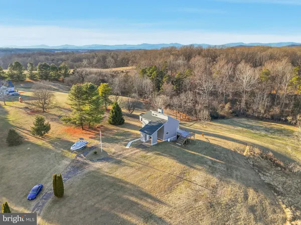 $565,000 | 135 FRYS Frd Lane, Locust Dale, VA 22948
