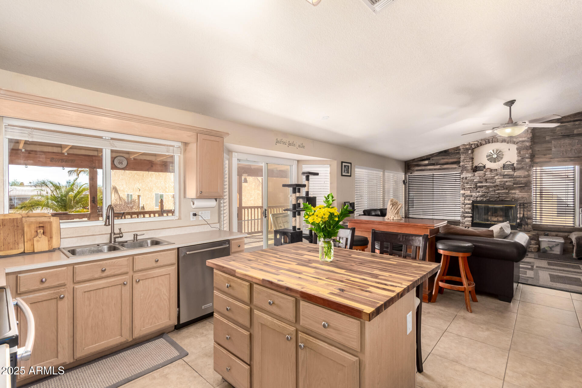 205 East Irvine Road Phoenix, AZ 85086 - Photo 21 of 63 22 - Irvine 205