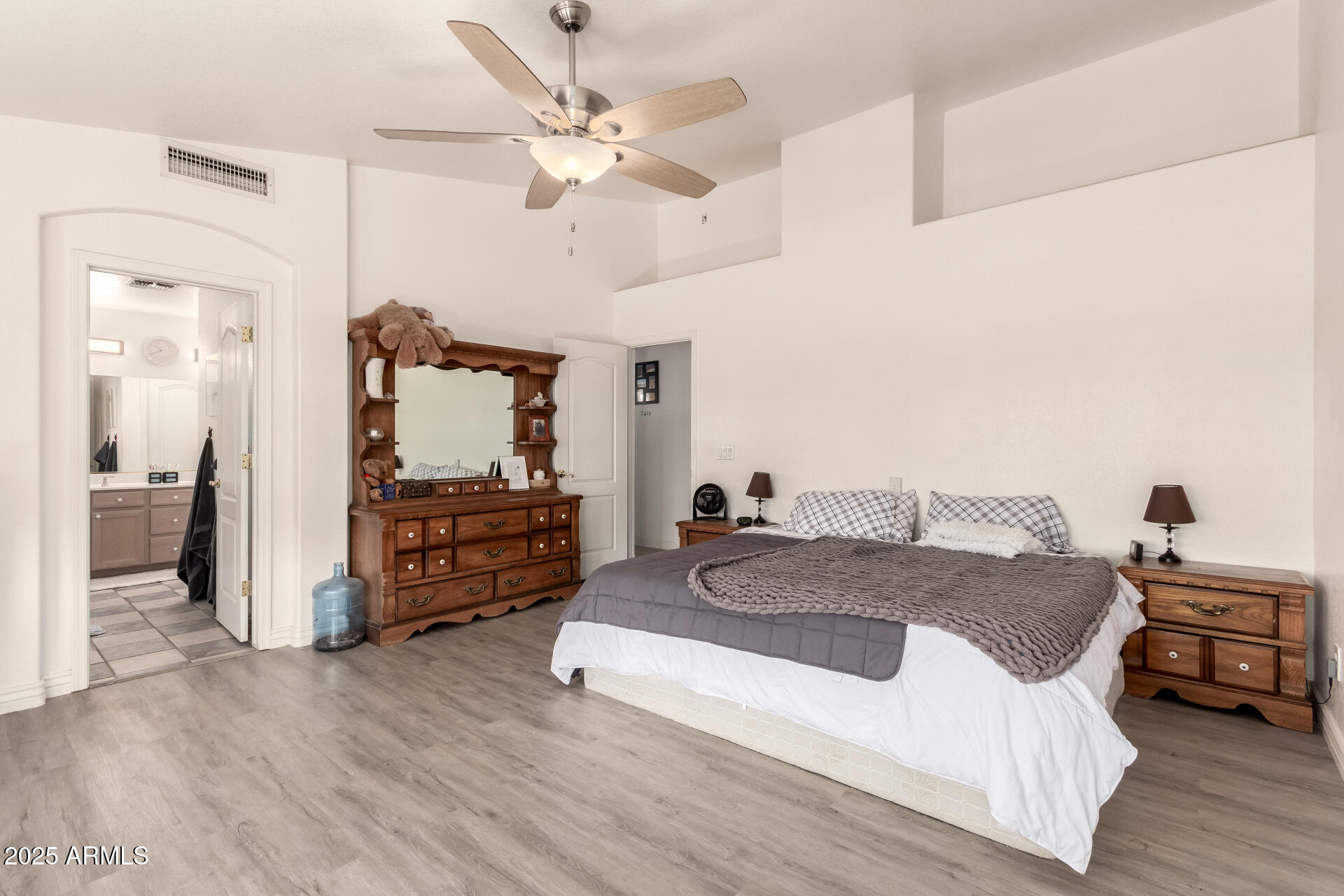 205 East Irvine Road Phoenix, AZ 85086 - Photo 25 of 63 26 - Irvine 205