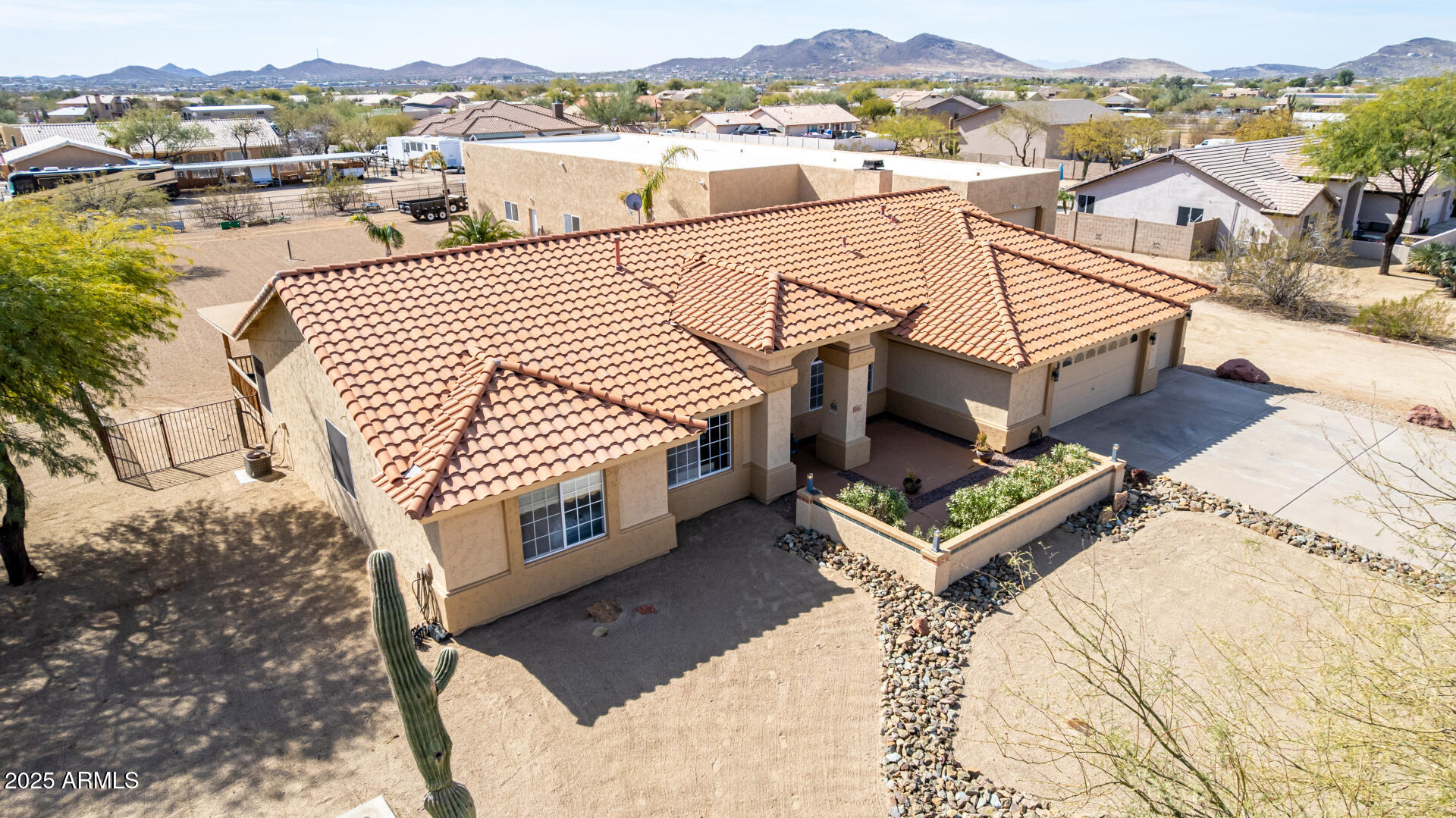 205 East Irvine Road Phoenix, AZ 85086 - Photo 49 of 63 53 - Irvine 205