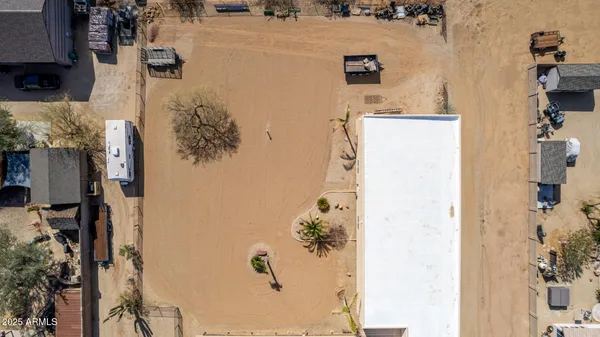 $975,000 | 205 East Irvine Road, Phoenix, AZ 85086