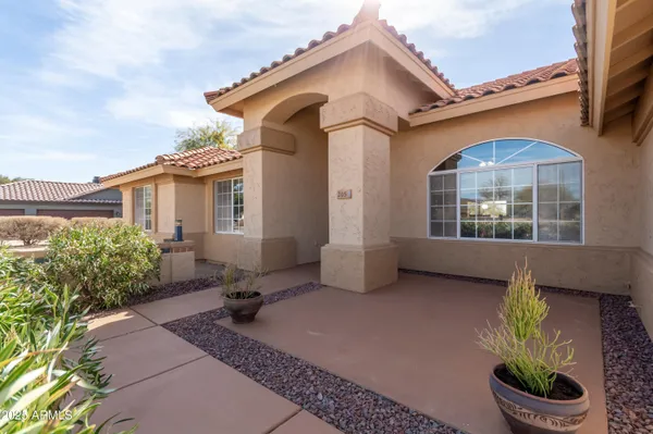 $975,000 | 205 East Irvine Road, Phoenix, AZ 85086