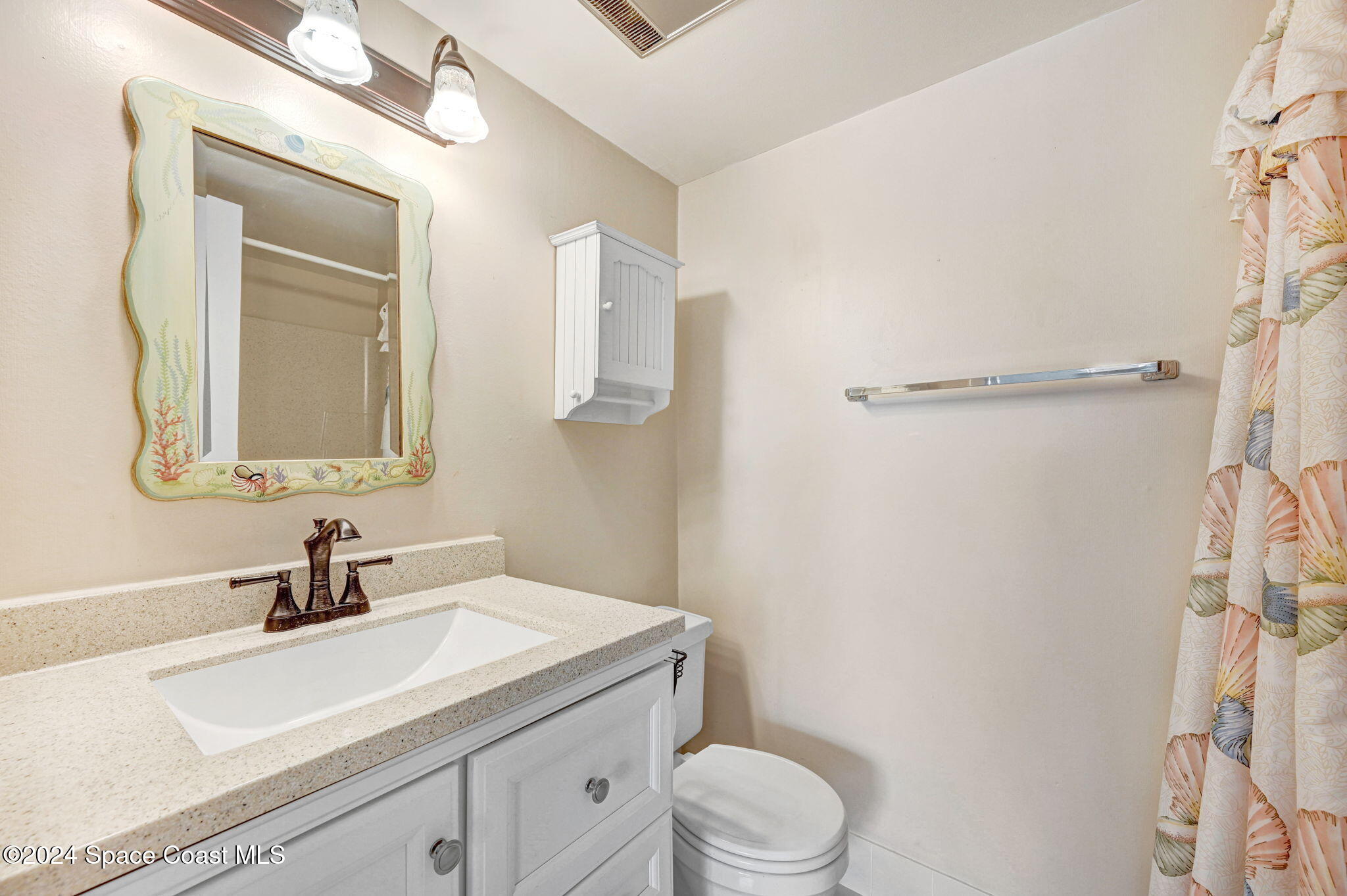2727 North Wickham Road, Unit 1068 Melbourne, FL 32935 - Photo 15 of 30 Rear Bathroom w/ Tub