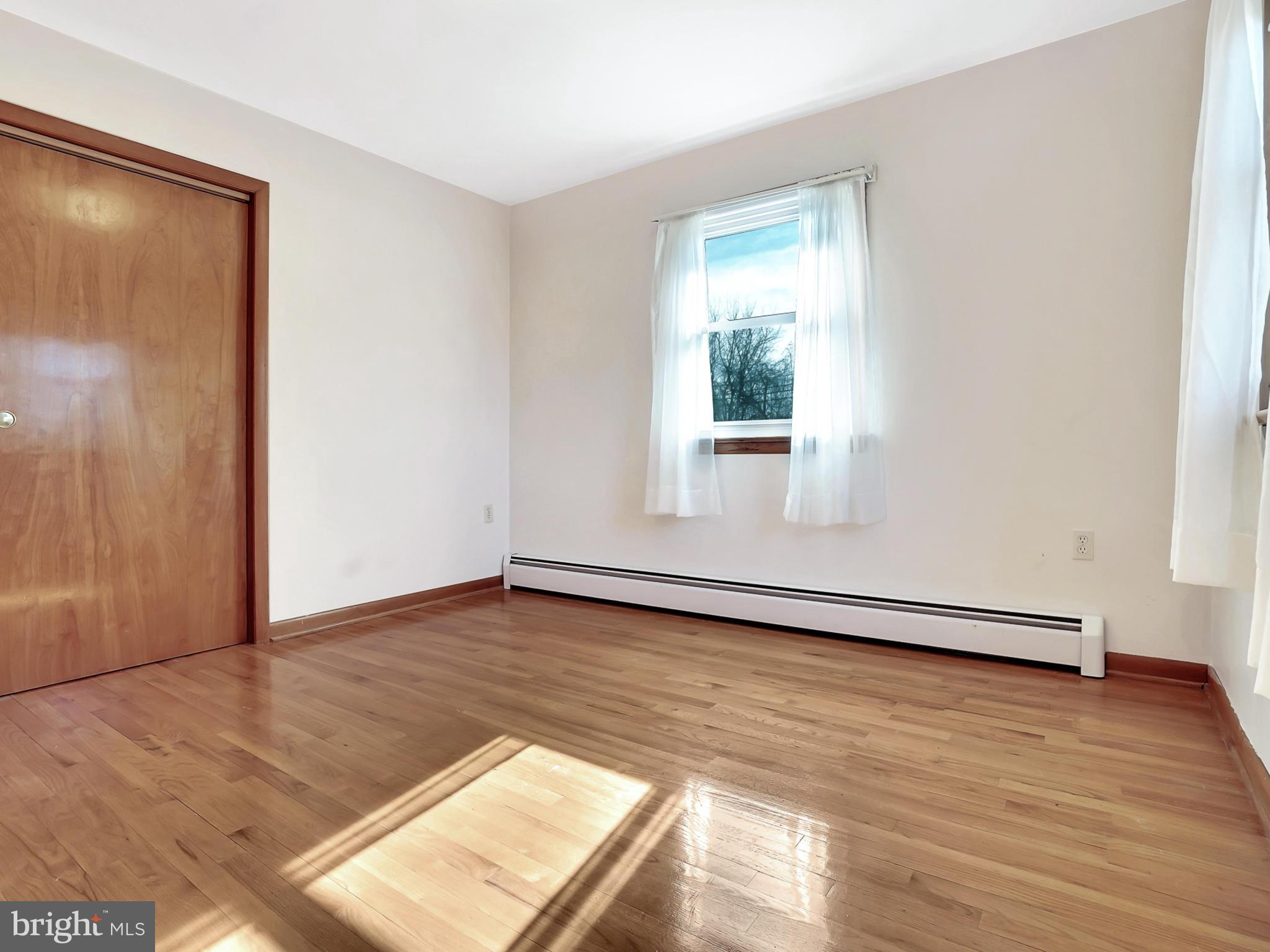 11412 Daysville Road Frederick, MD 21701 - Photo 23 of 50 Bedroom #2