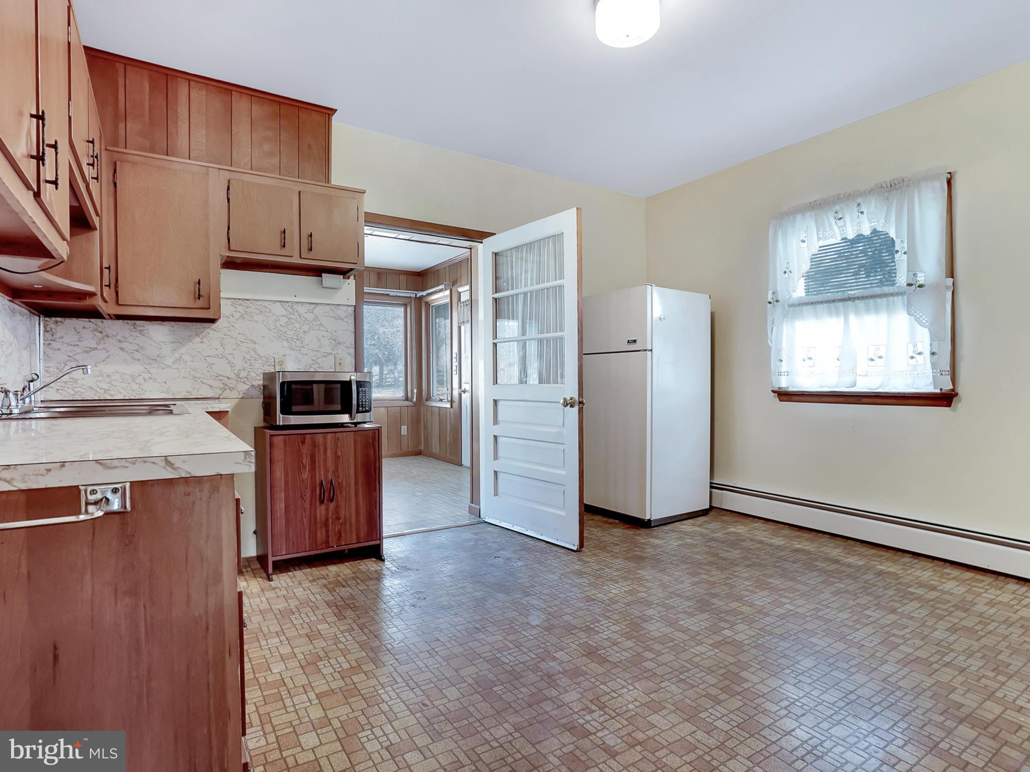 11412 Daysville Road Frederick, MD 21701 - Photo 24 of 50 Summer Kitchen/Mudroom