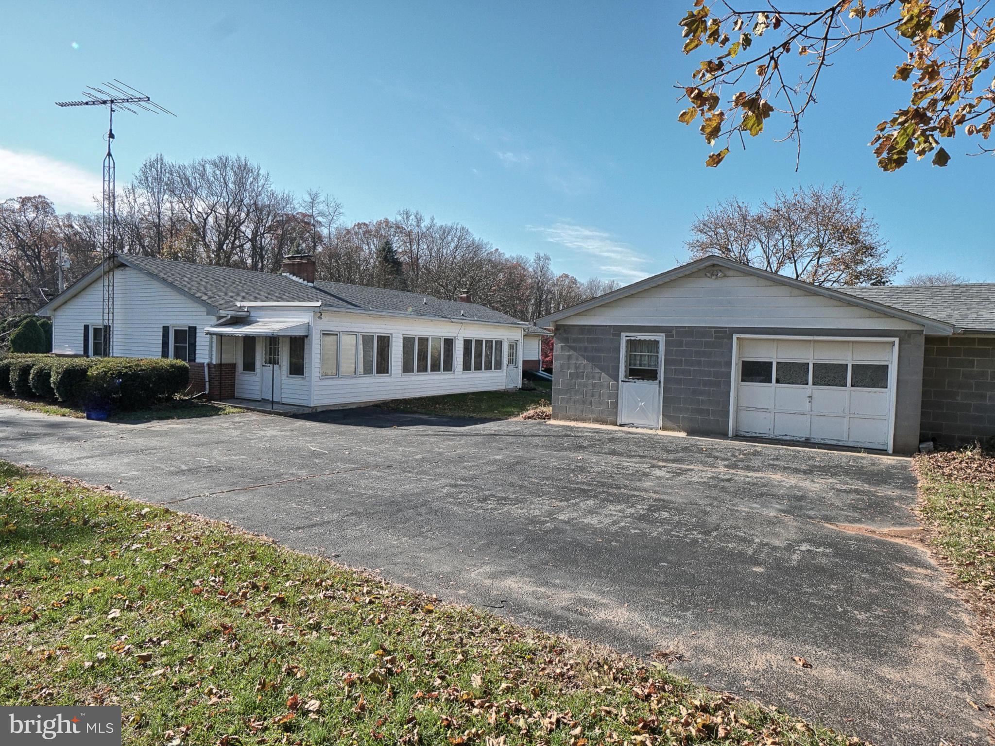 11412 Daysville Road Frederick, MD 21701 - Photo 40 of 50 Garages & House