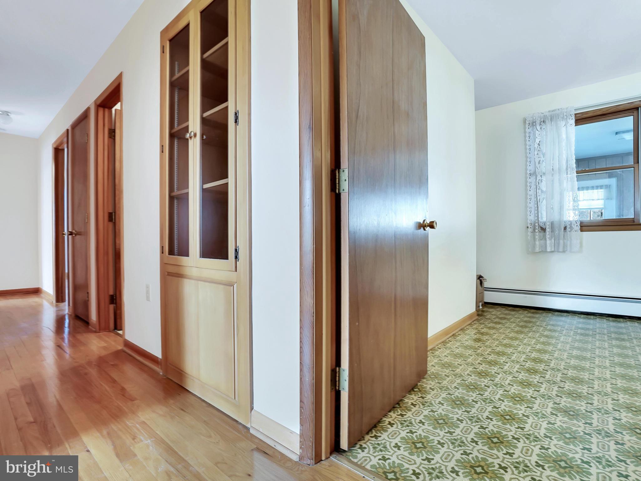 11412 Daysville Road Frederick, MD 21701 - Photo 6 of 50 Hallway