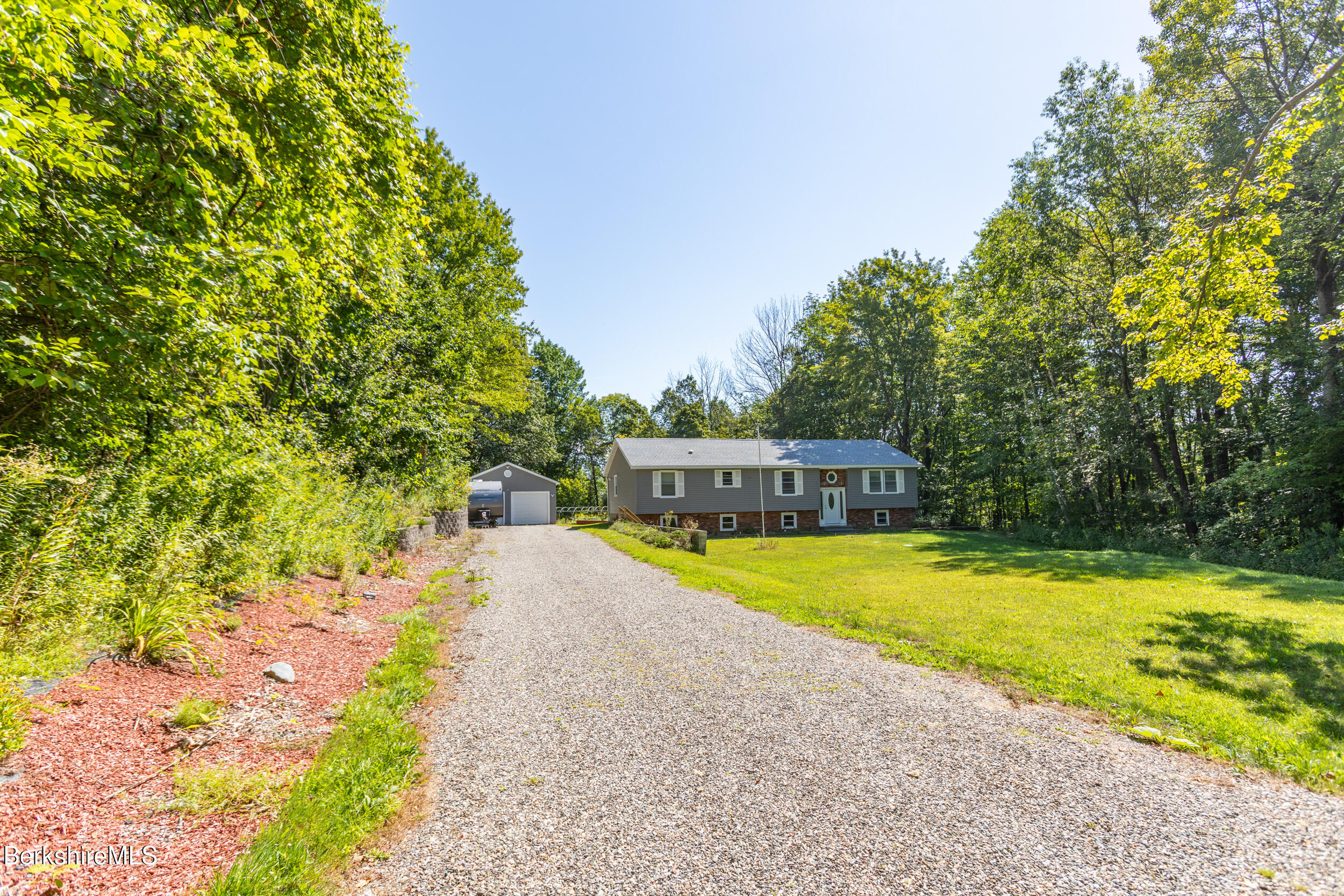 40 Curran Road Cheshire, MA 01225 - Photo 4 of 33 Berkshire Living