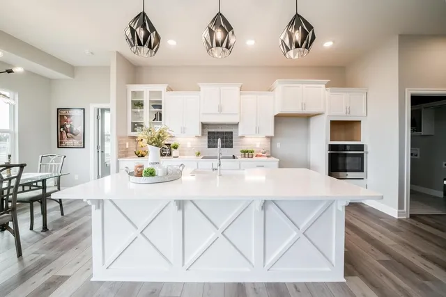 $352,445 | 1141 West Shellbark Lane, Goddard, KS 67052