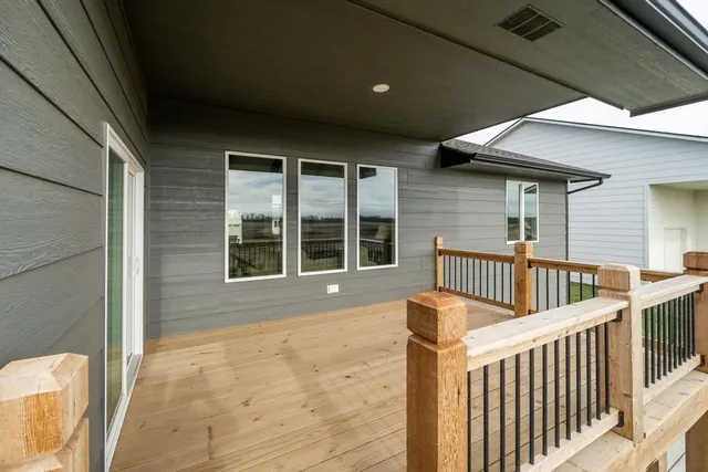 $352,445 | 1141 West Shellbark Lane, Goddard, KS 67052