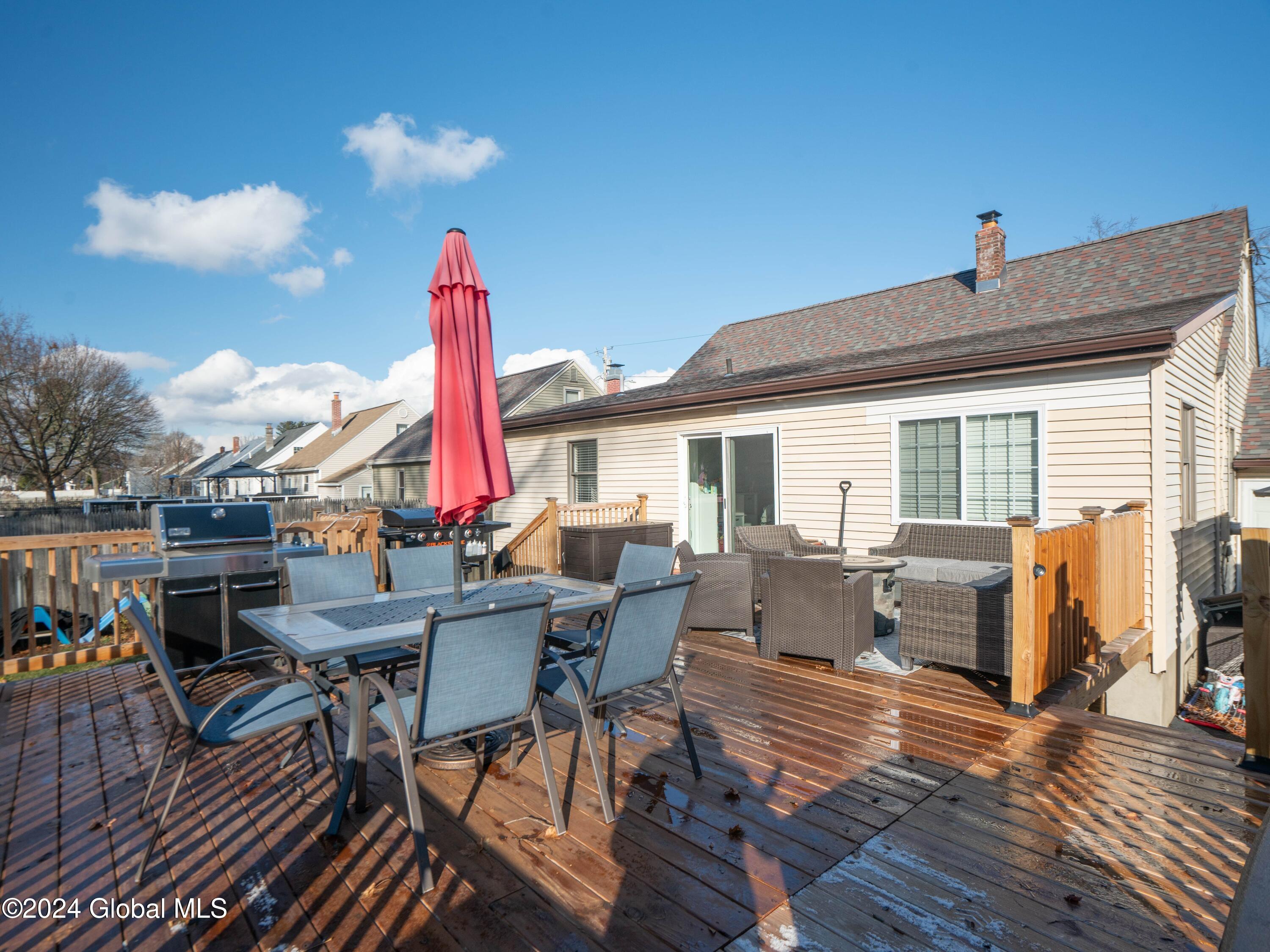 2033 Careleon Road Schenectady, NY 12303 - Photo 32 of 43 DSC06582-min