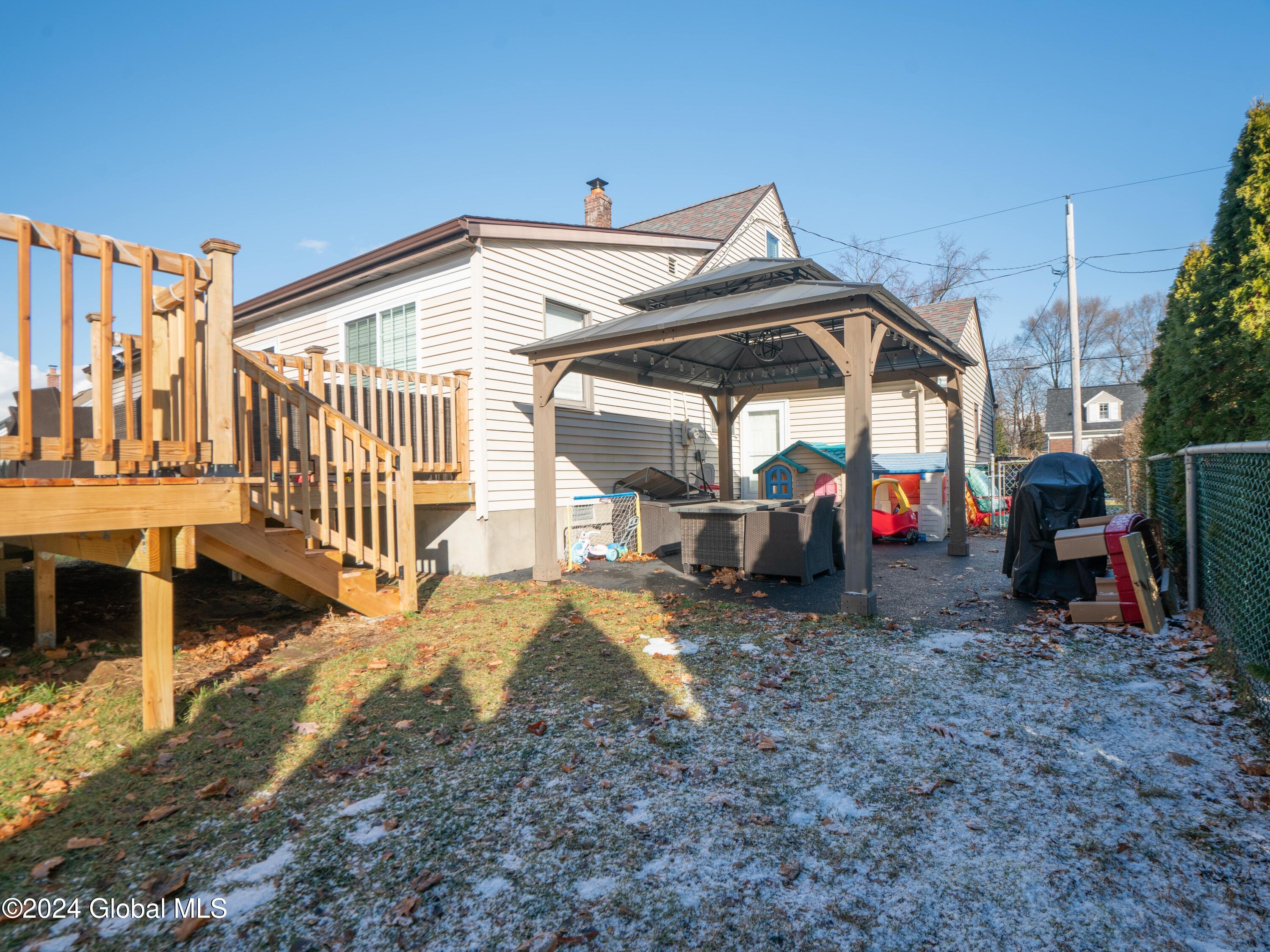 2033 Careleon Road Schenectady, NY 12303 - Photo 36 of 43 DSC06578-min