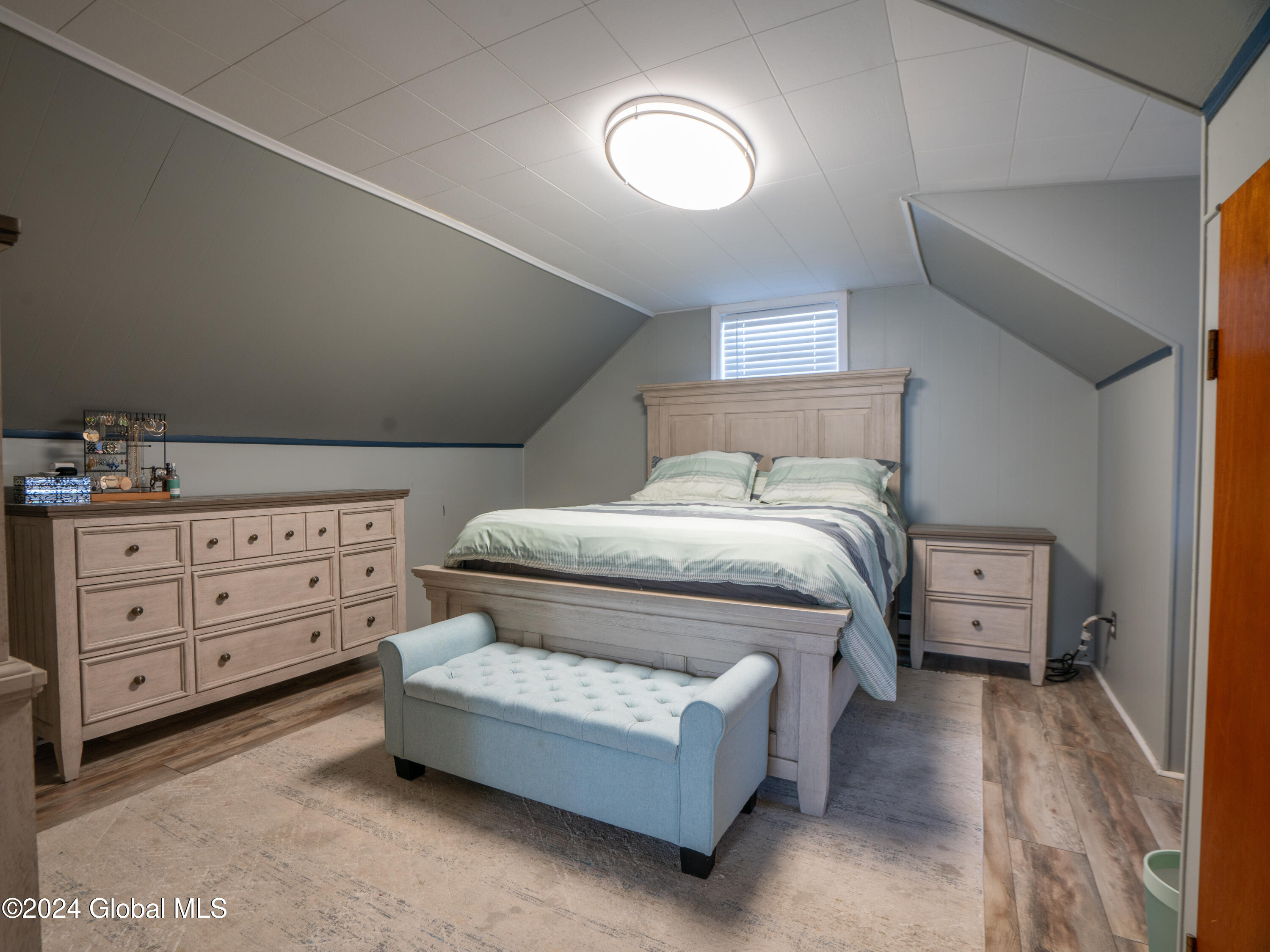 2033 Careleon Road Schenectady, NY 12303 - Photo 42 of 43 DSC06571
