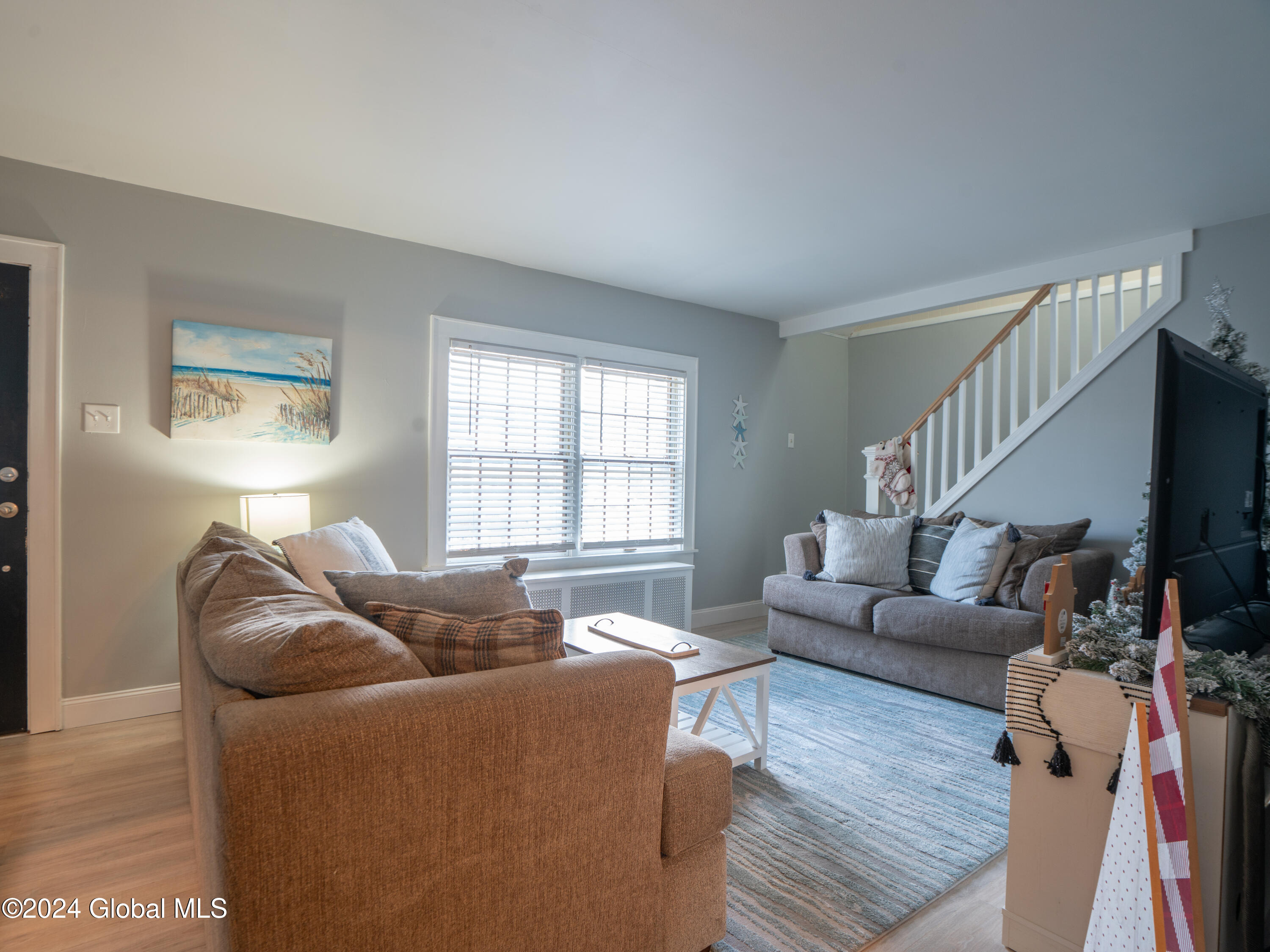 2033 Careleon Road Schenectady, NY 12303 - Photo 6 of 43 DSC06559