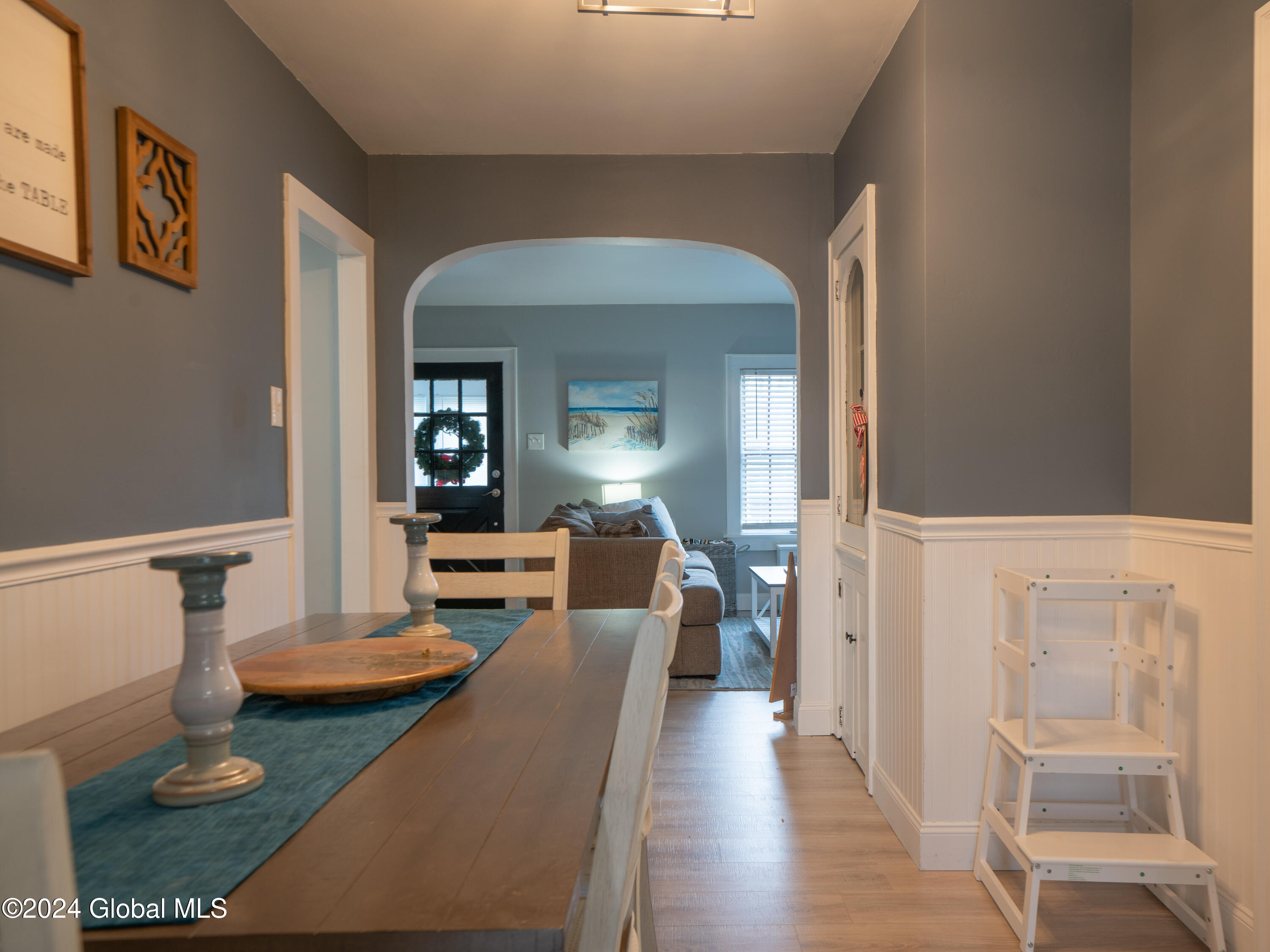 2033 Careleon Road Schenectady, NY 12303 - Photo 9 of 43 DSC06556