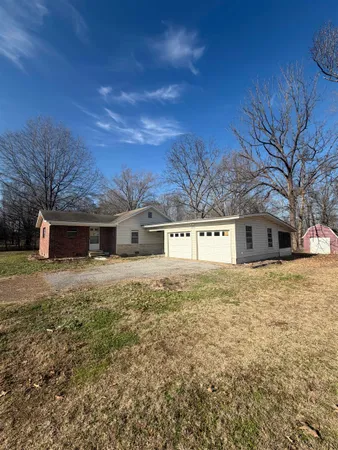 $170,000 | 220 West Oaklawn Drive, Brighton, TN 38011