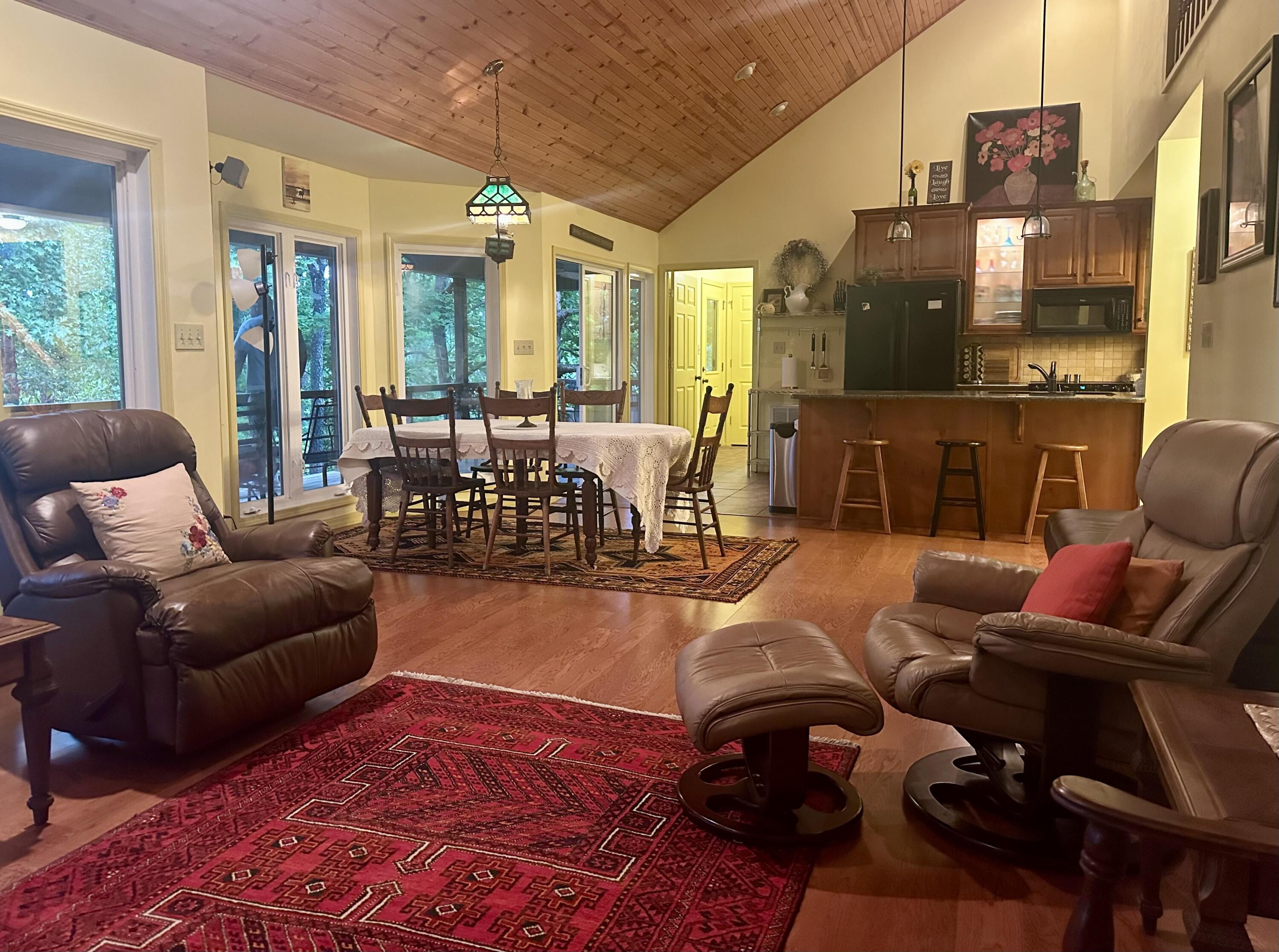 136 Riverview Drive Mammoth Spring, AR 72554 - Photo 6 of 56 Living/dine/kitchen