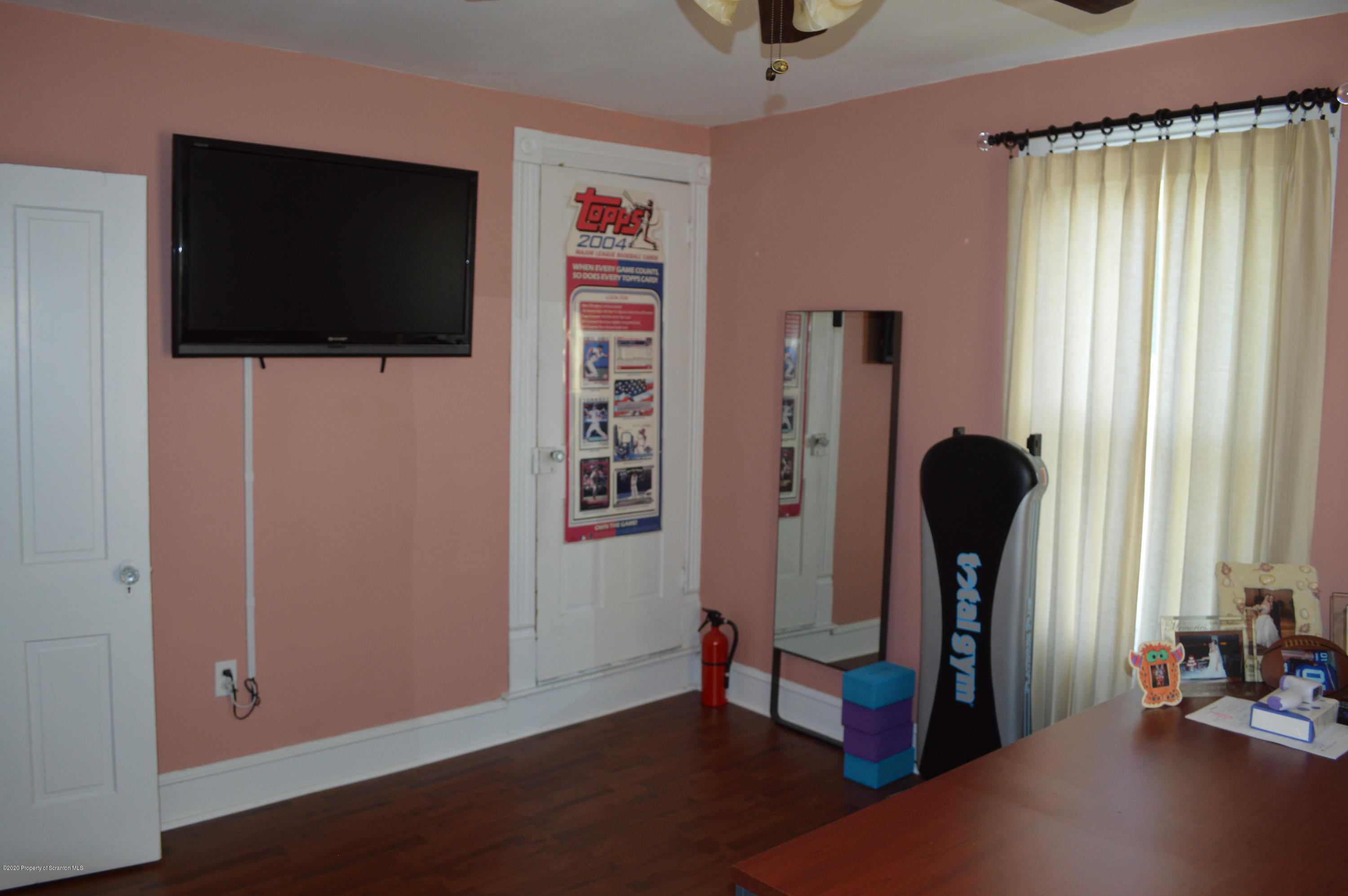 323 Spring Street Dunmore, PA 18512 - Photo 16 of 21 Gallery Image 16