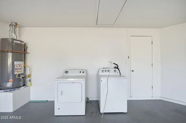 $2,350 | 233 East Huntington Drive, Tempe, AZ 85282