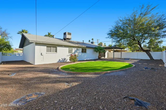 $2,350 | 233 East Huntington Drive, Tempe, AZ 85282
