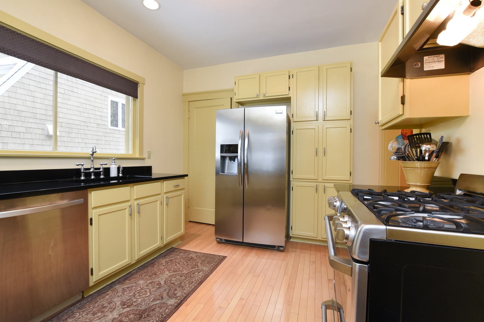 224 Fairbank Road Riverside, IL 60546 - Photo 18 of 50
