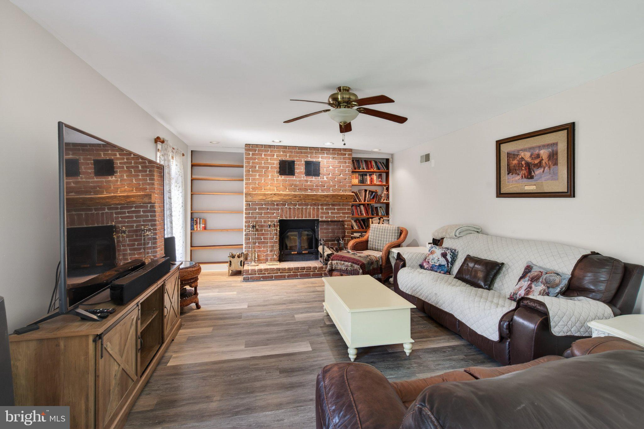 45 Latham Road Nottingham, PA 19362 - Photo 28 of 83 Cozy living space with rustic charm.