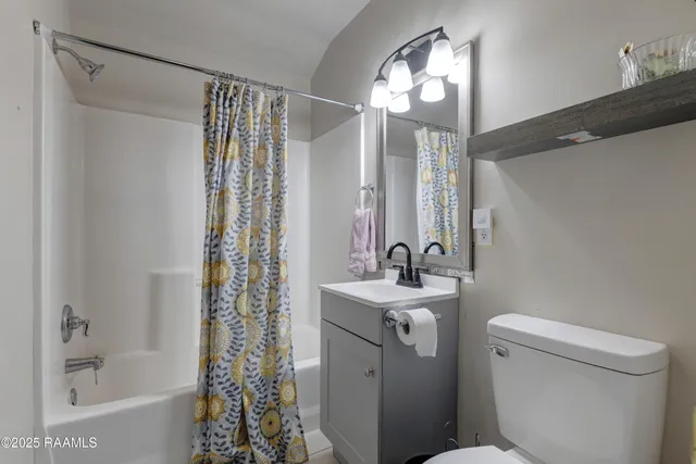 $375,000 | 1100 Maryview Farm Road, Lafayette, LA 70507