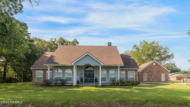 $375,000 | 1100 Maryview Farm Road, Lafayette, LA 70507