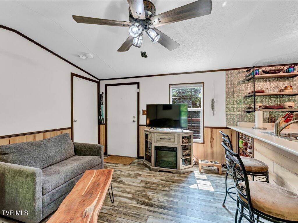 2199 Stone View Way Cosby, TN 37722 - Photo 8 of 27 2199 Stone View Way - 8