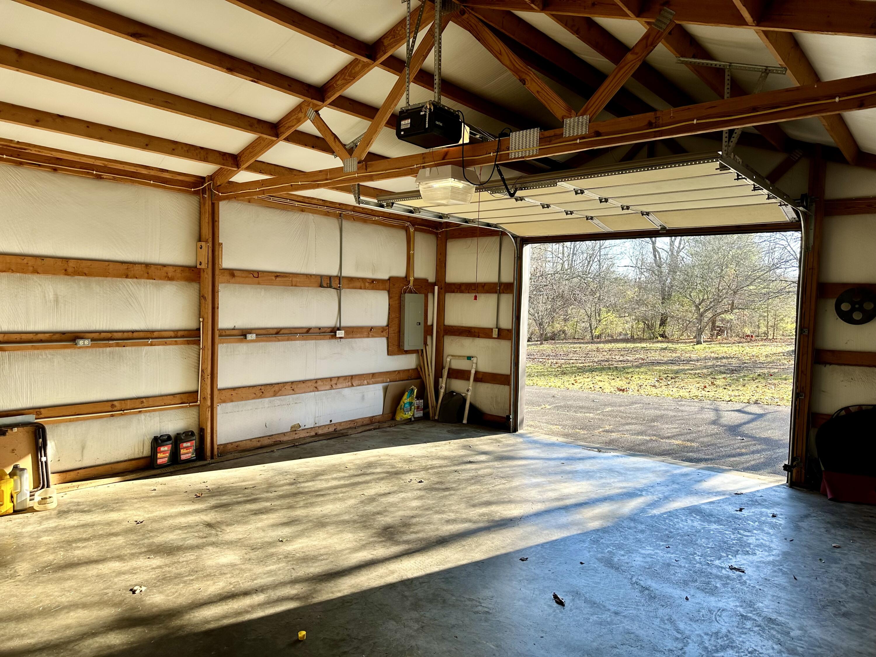 685 Puckett Road Irvine, KY 40336 - Photo 33 of 35 Garage!