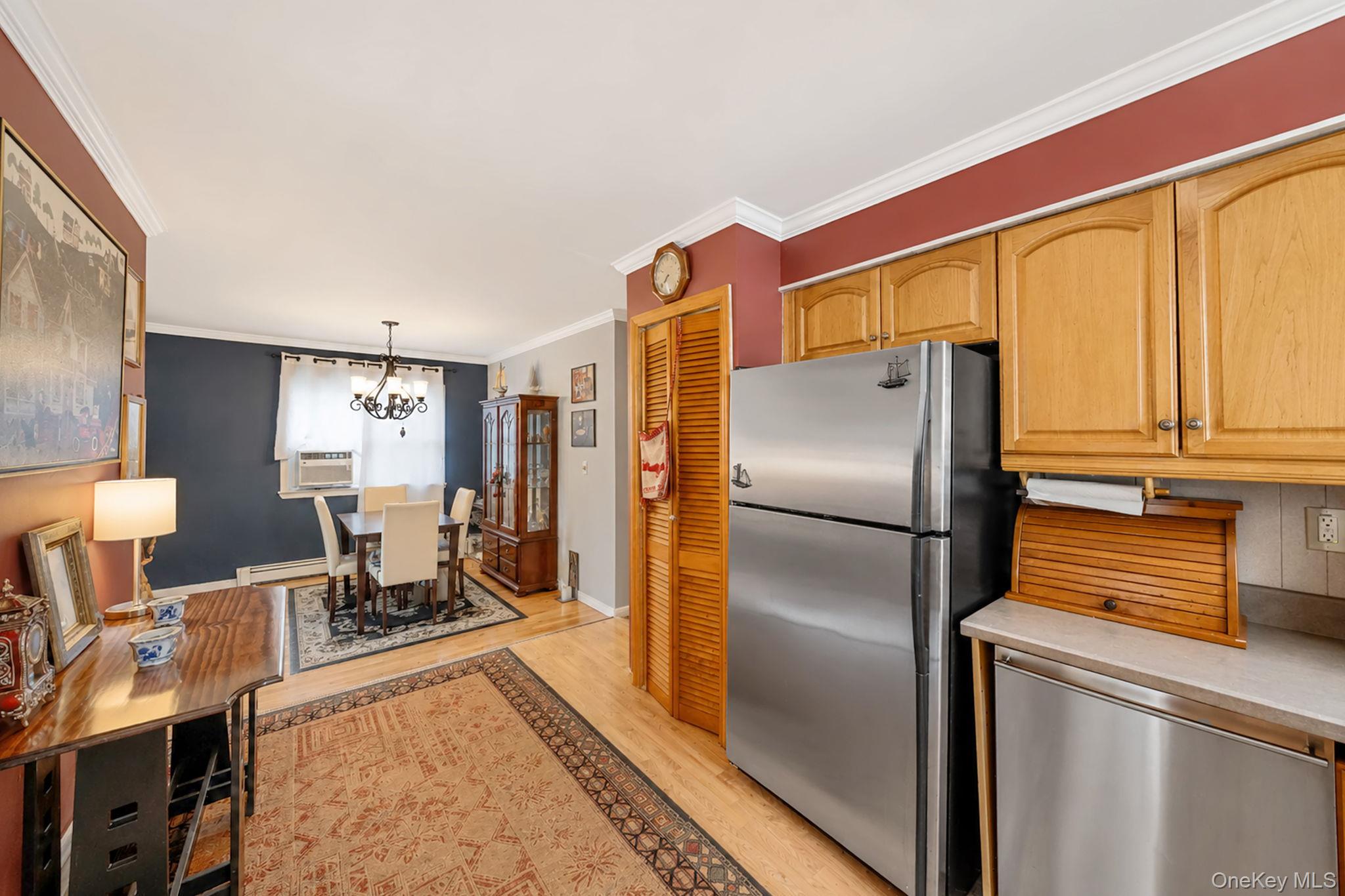 390 Blue Point Road Farmingville, NY 11738 - Photo 10 of 29