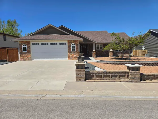 $365,500 | 737 West Kendrick Street, Rawlins, WY 82301