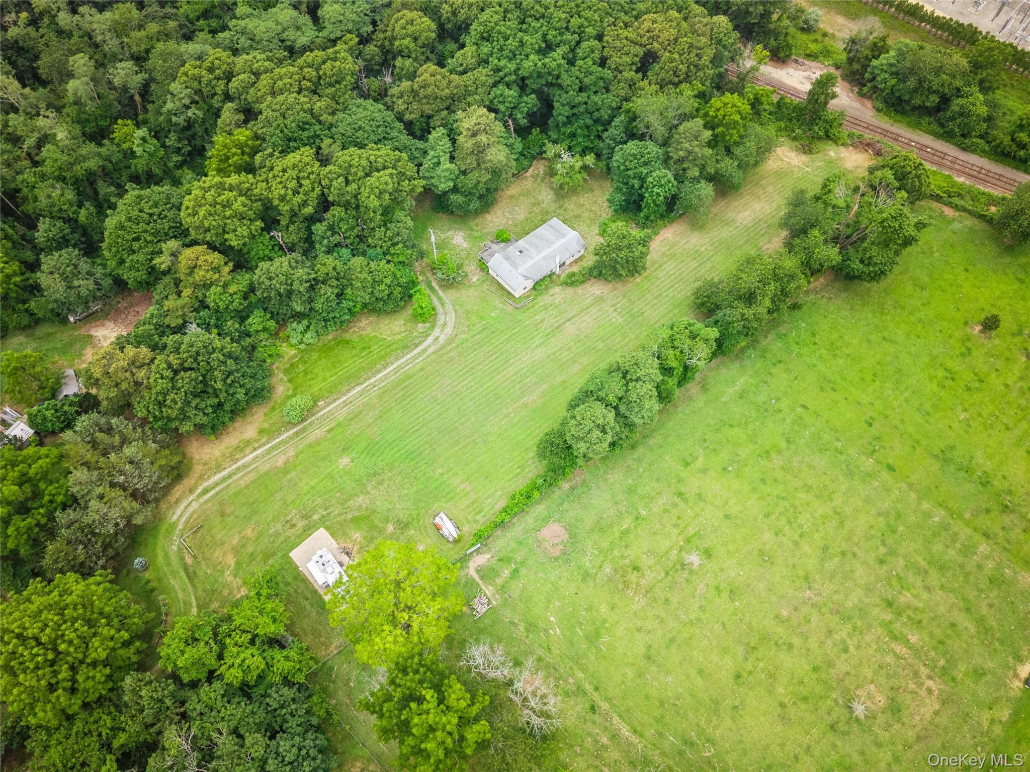 River Road Calverton, NY 11933 - Photo 6 of 10