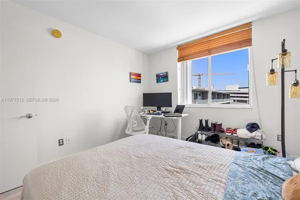 $3,500 | 1621 Bay Road, Unit 505, Miami Beach, FL 33139